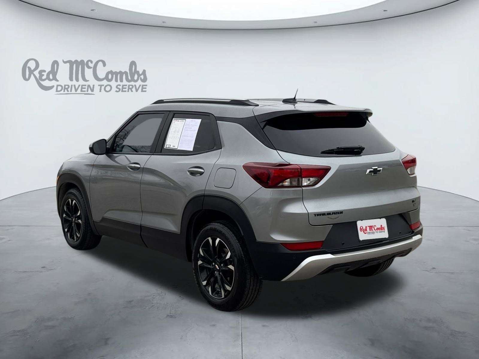 Used 2023 Chevrolet TrailBlazer LT w/ Convenience Package image 3