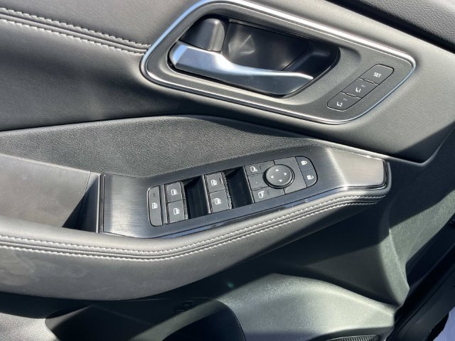 New 2026 Nissan Rogue Platinum AWD/4WD image 25