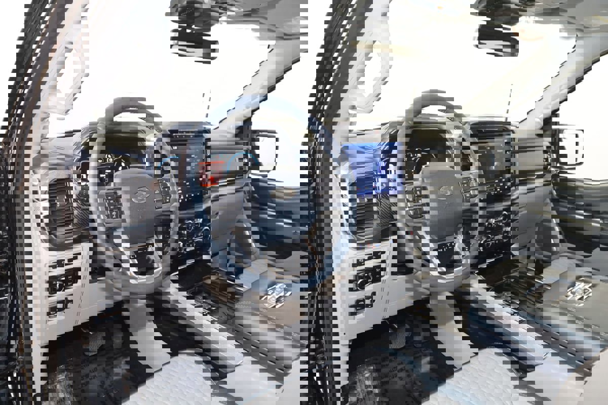 Used 2023 Ford F150 Limited image 31