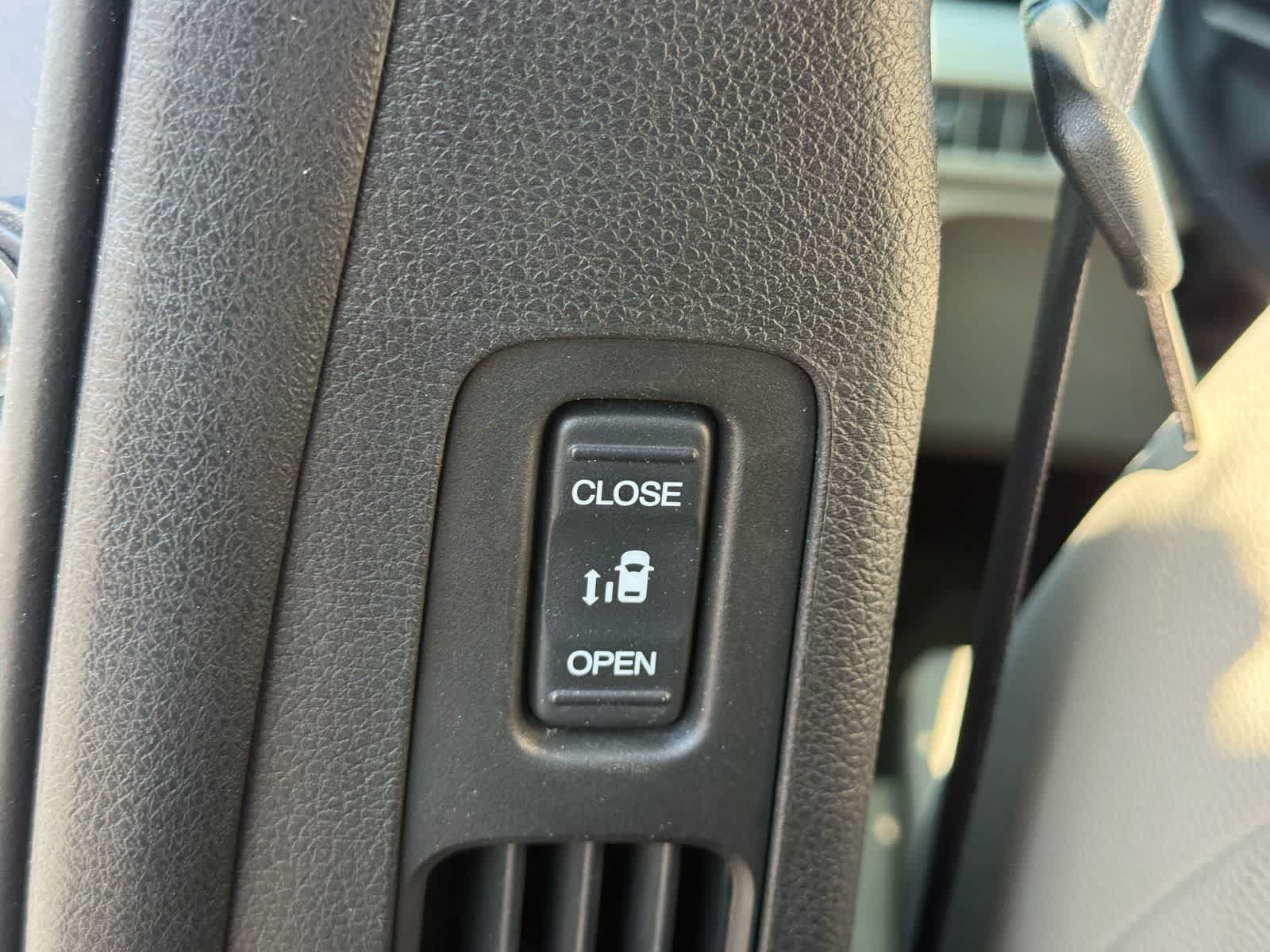 Used 2025 Honda Odyssey EX-L image 15