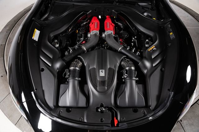 Used 2025 Ferrari Roma Spider RWD image 13