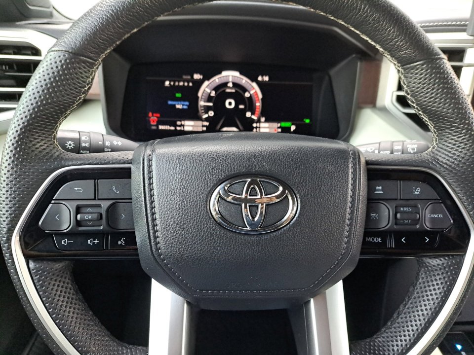 Used 2024 Toyota Sequoia Capstone image 31