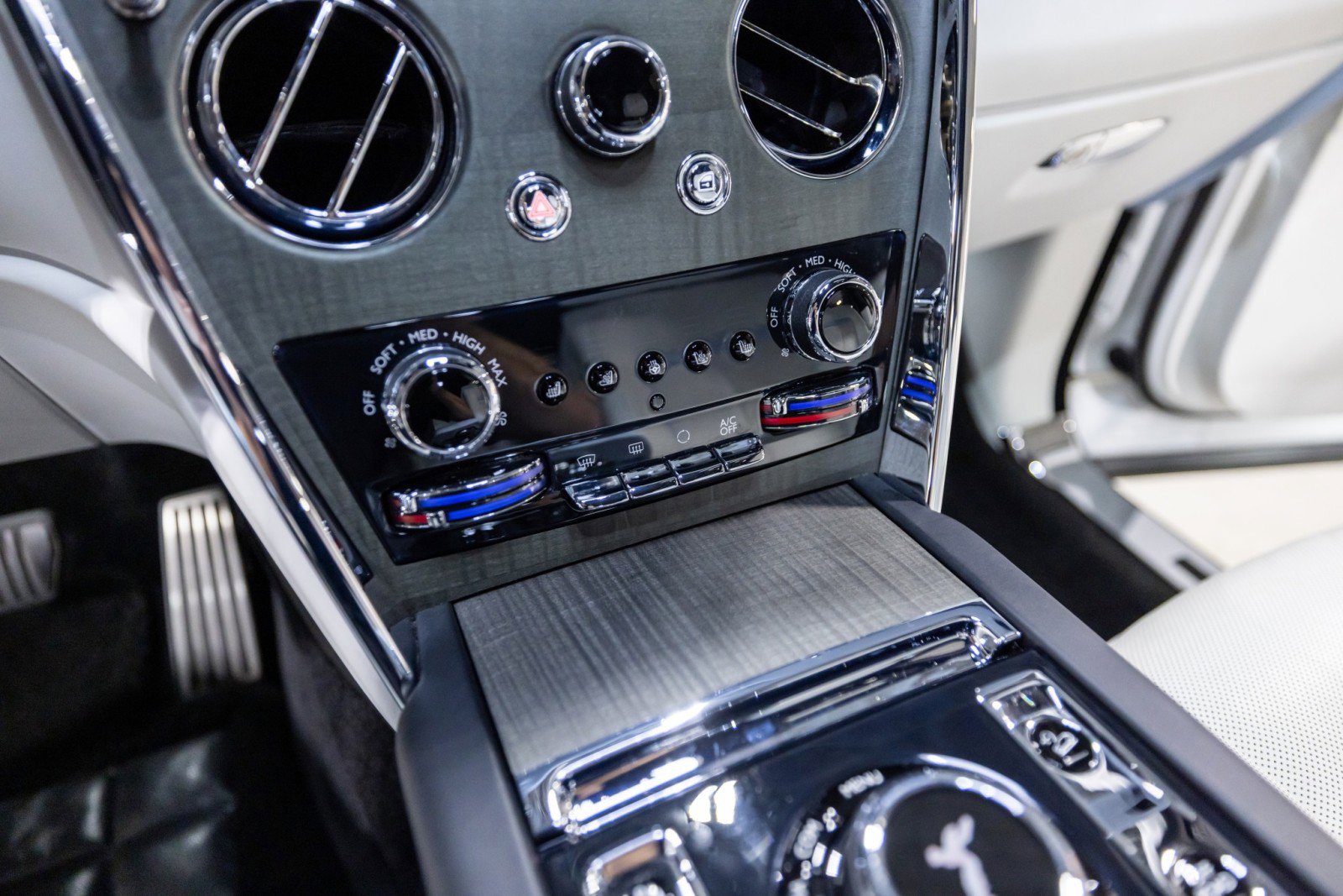 Used 2019 Rolls-Royce Cullinan image 43