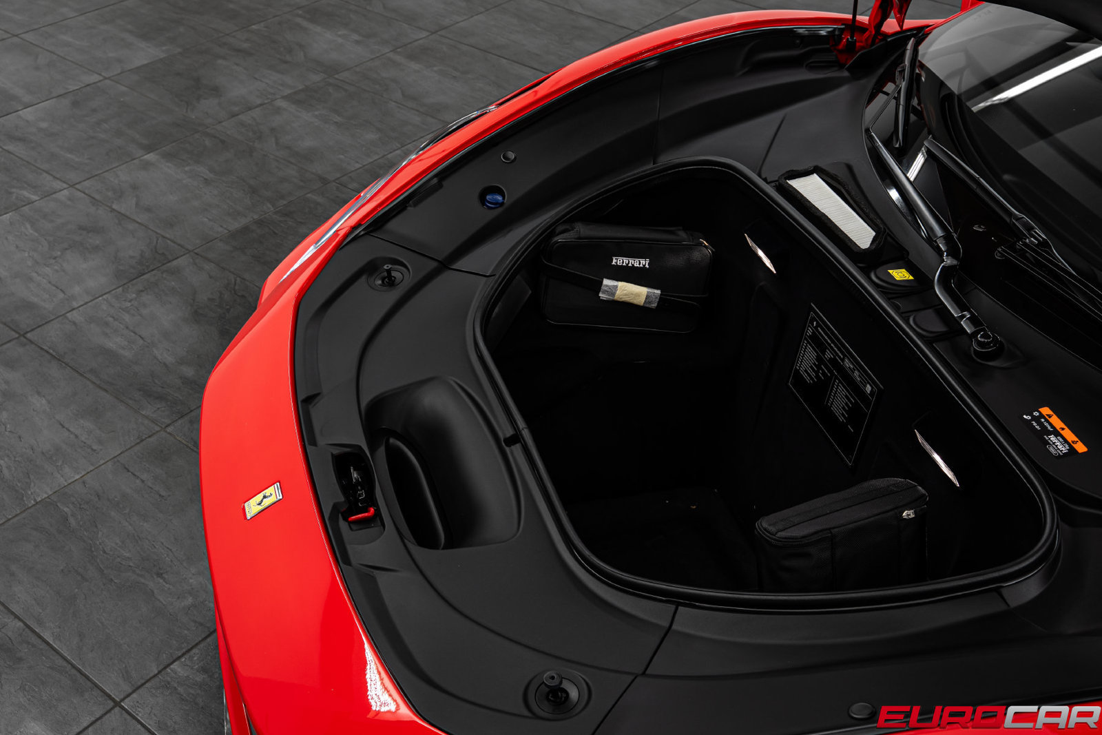 Used 2022 Ferrari F8 Tributo RWD image 10