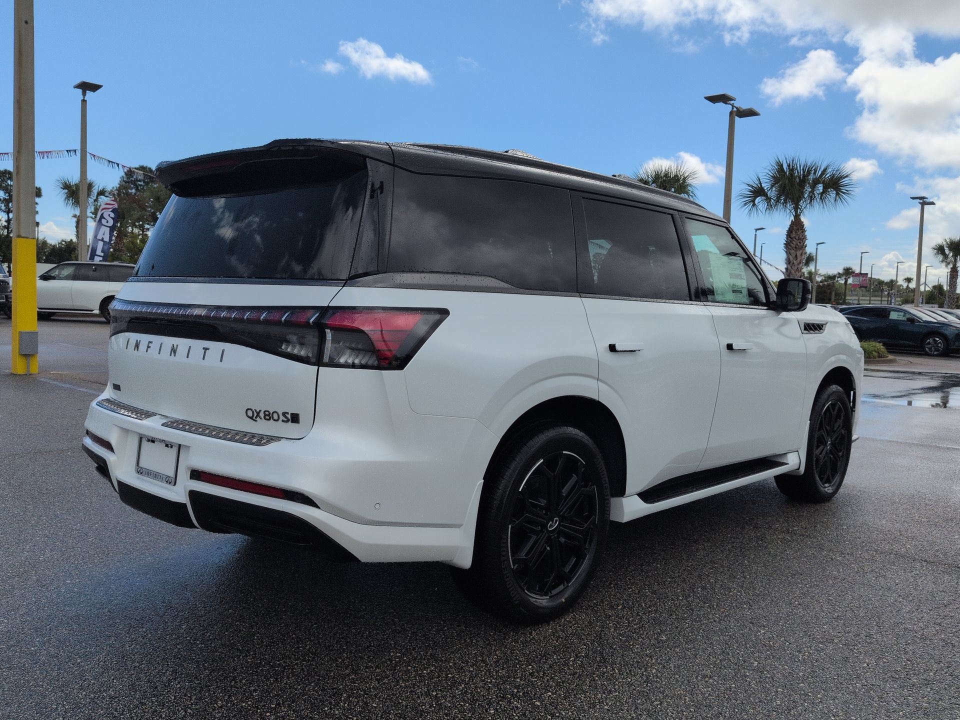 New 2027 INFINITI QX80 Sensory AWD/4WD image 5
