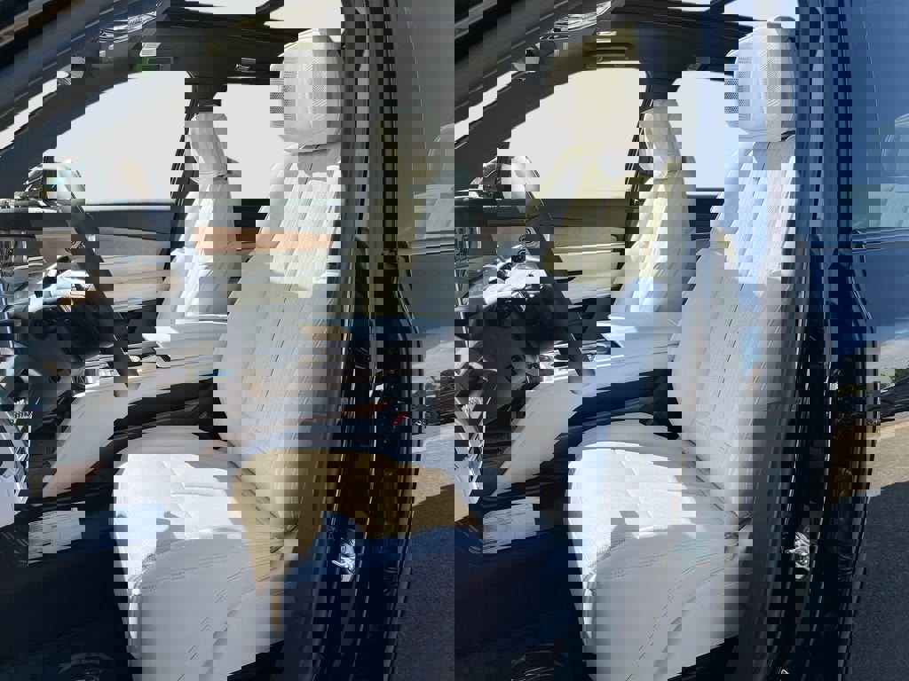 New 2026 Cadillac Vistiq Luxury image 21