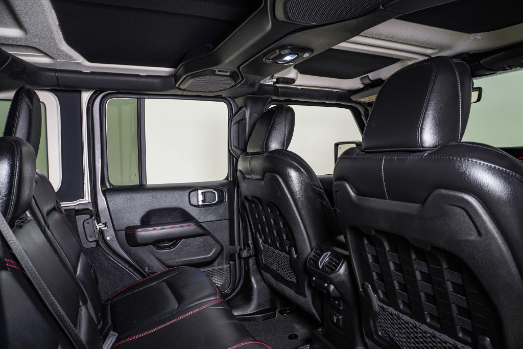 Used 2018 Jeep Wrangler Unlimited Rubicon AWD/4WD image 16