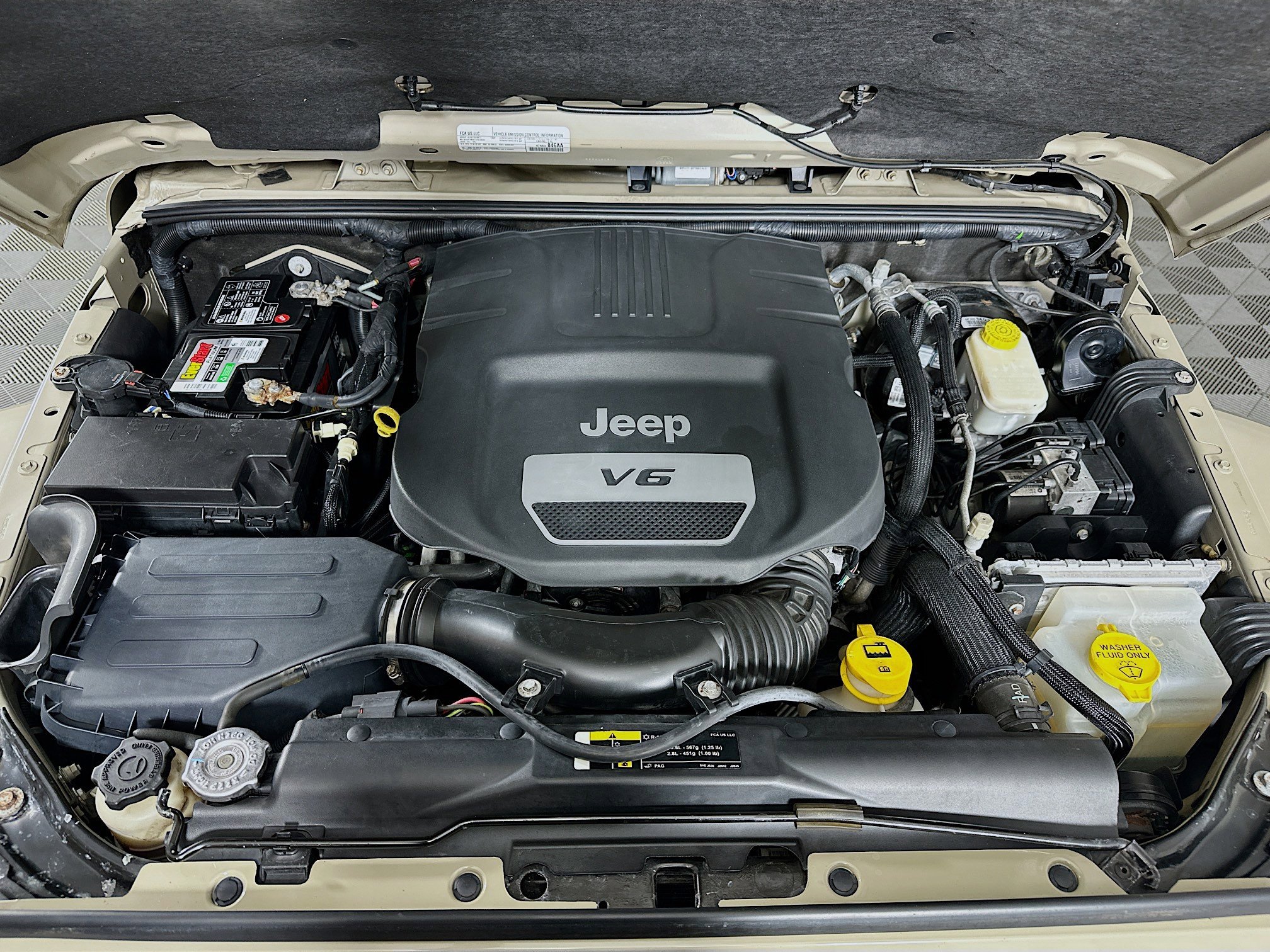 Used 2017 Jeep Wrangler Unlimited Sahara w/ Max Tow Package image 29