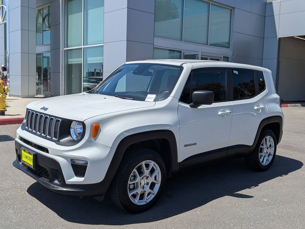 Used 2023 Jeep Renegade Latitude image 1