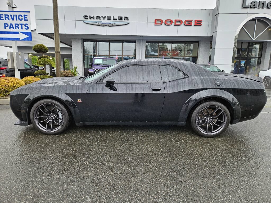 Used 2021 Dodge Challenger R/T Scat Pack RWD image 2