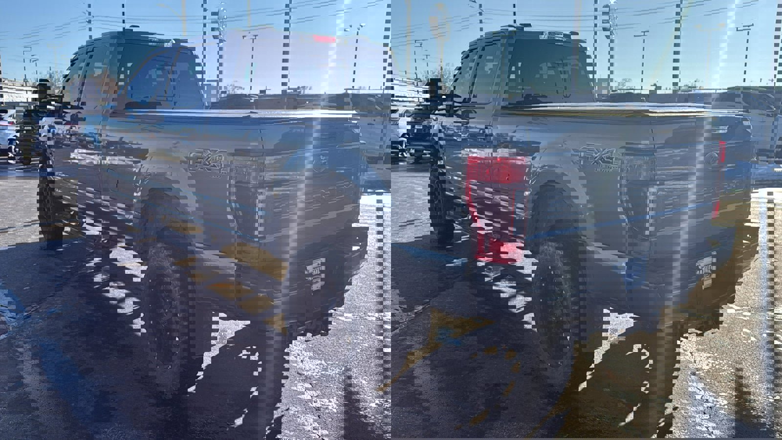 Used 2022 Ford F350 Lariat image 6