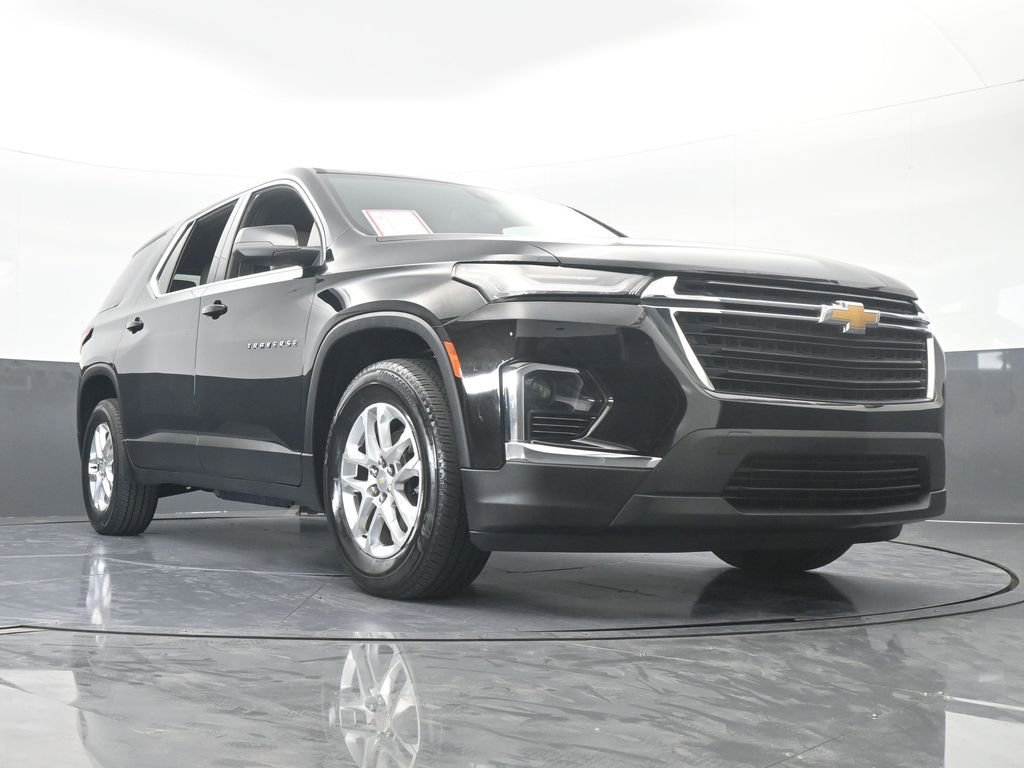 Used 2023 Chevrolet Traverse LS image 61