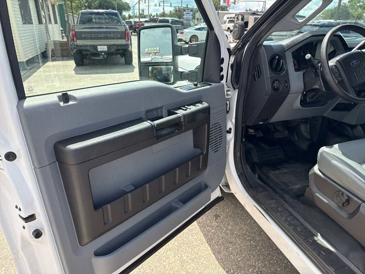 Used 2016 Ford F250 XL w/ Power Equipment Group image 15