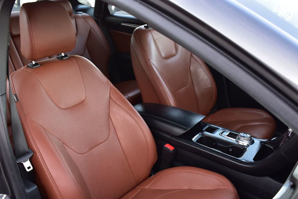 Used 2020 Ford Fusion Titanium image 18