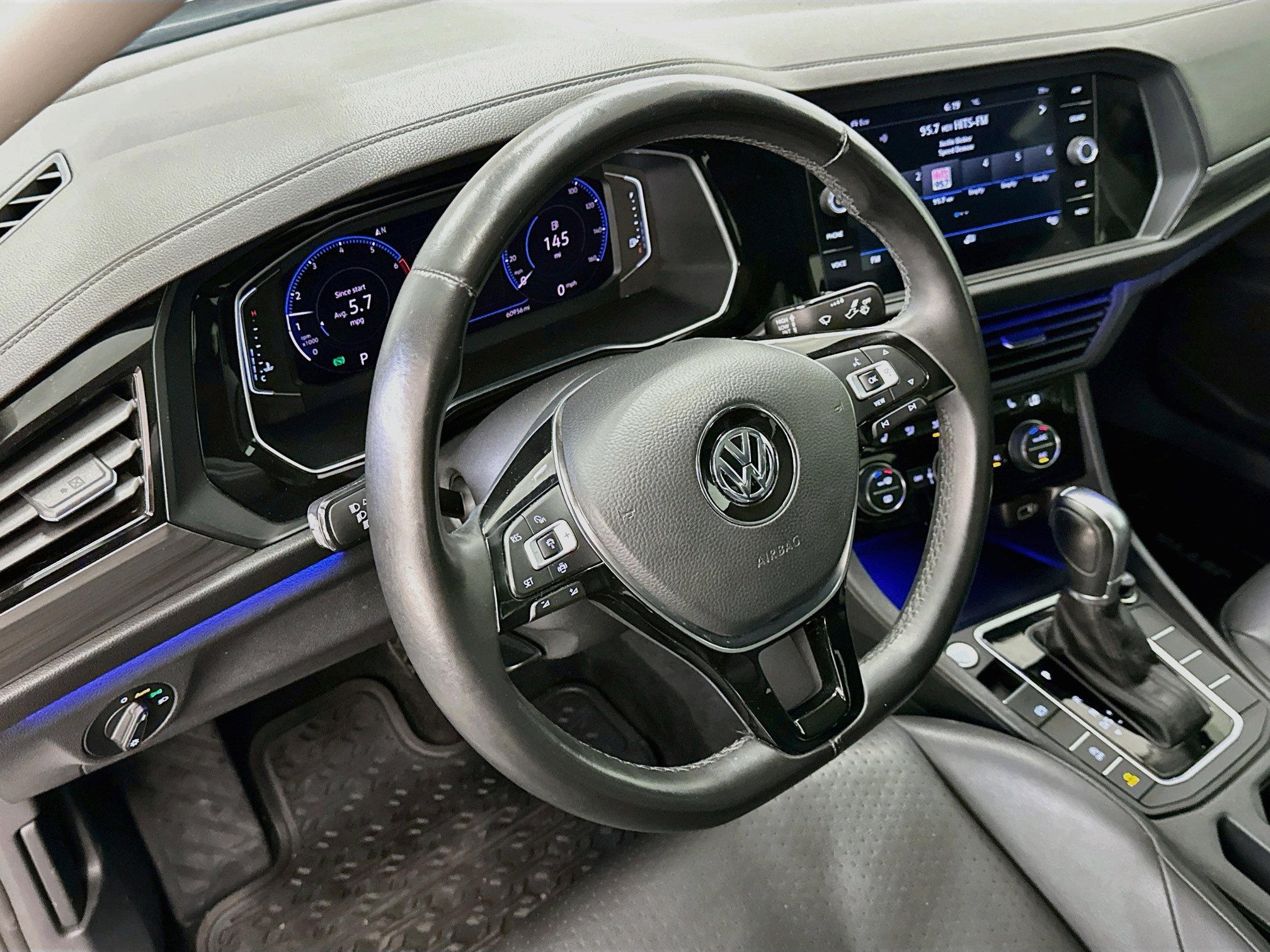 Used 2019 Volkswagen Jetta SEL FWD image 18