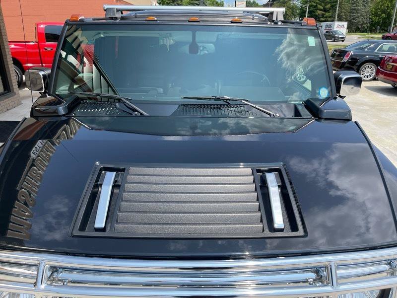 Used 2005 HUMMER H2 w/ Preferred Equipment Group AWD/4WD image 23