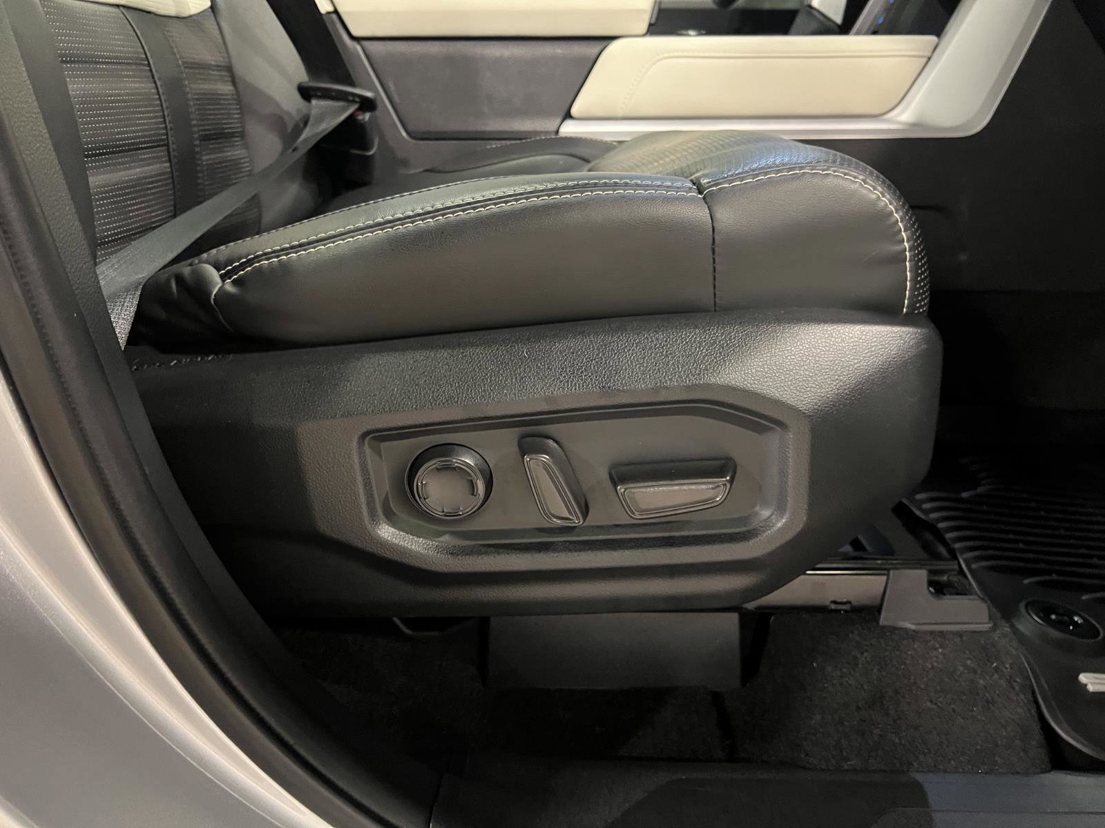 Used 2024 Toyota Sequoia Capstone image 44