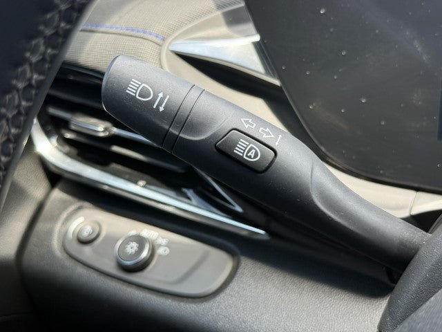 Used 2024 Buick Envista Sport Touring w/ Convenience I Package FWD image 25