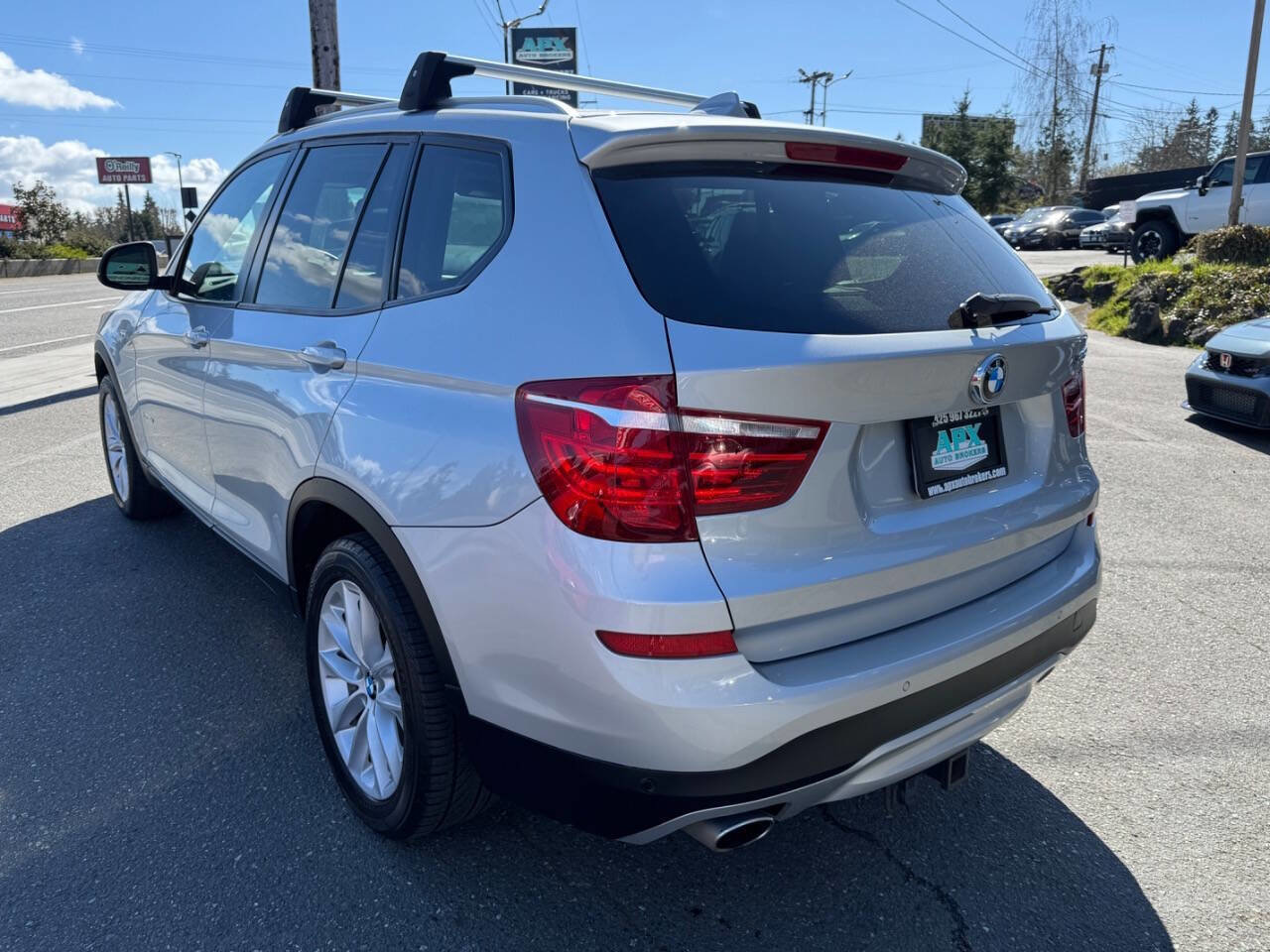 Used 2015 BMW X3 xDrive28d image 3