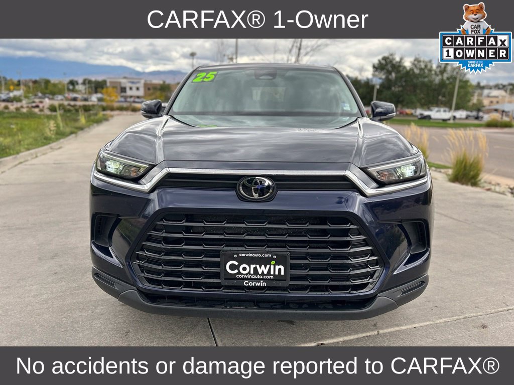 Used 2025 Toyota Grand Highlander AWD image 2