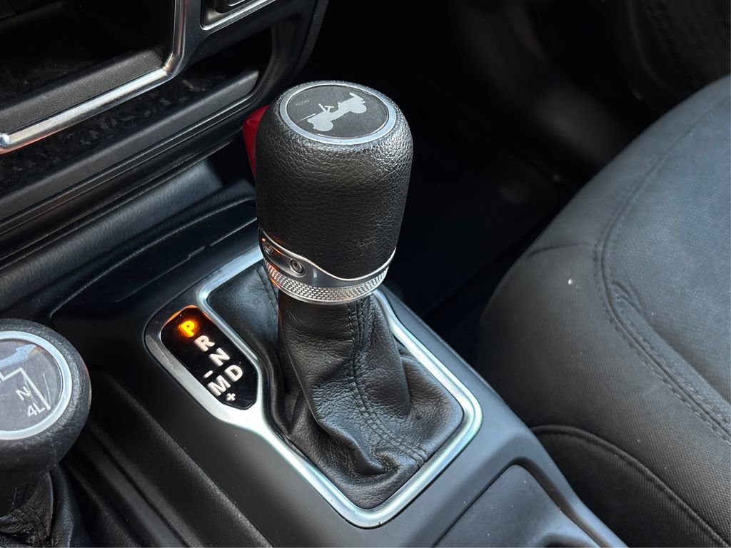 Used 2021 Jeep Wrangler Sport image 30