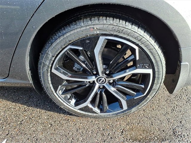 New 2025 Nissan Altima 2.5 SR image 4