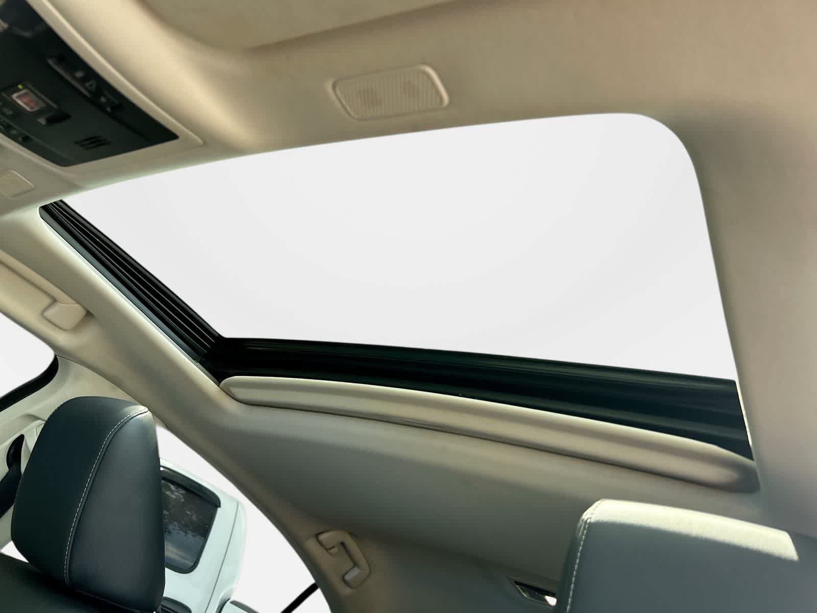 Used 2024 Lexus ES 350 w/ Premium Package FWD image 17