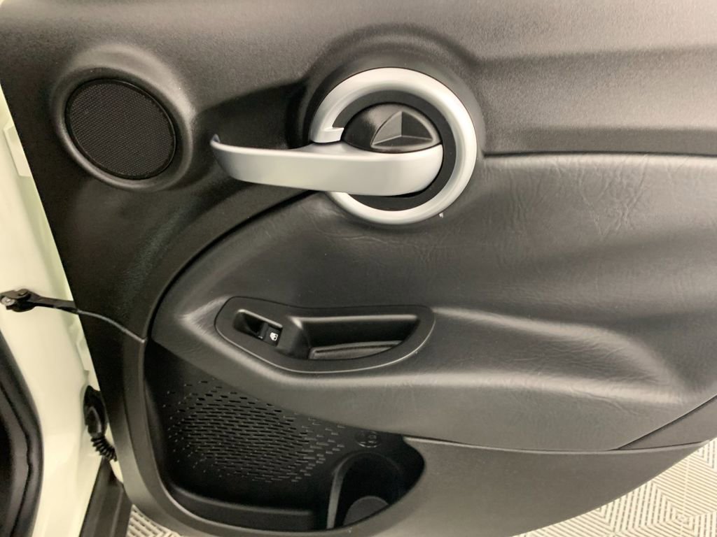 Used 2017 FIAT 500X Trekking image 37