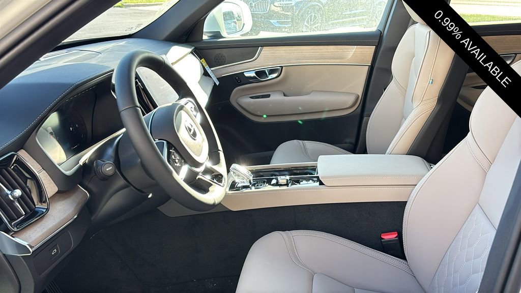 New 2026 Volvo XC90 B5 Core image 25
