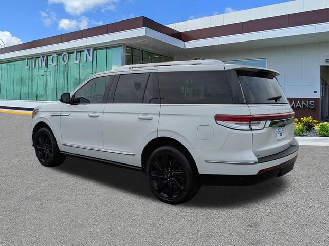 Certified 2023 Lincoln Navigator Reserve RWD image 6