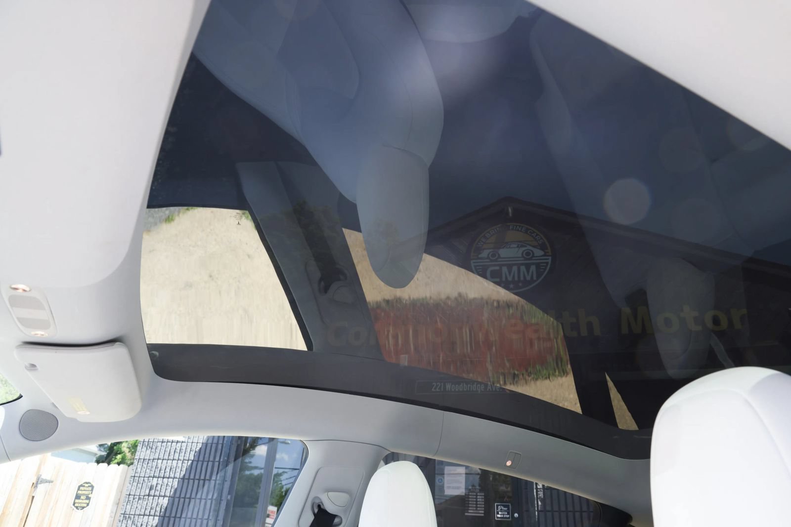 Used 2024 Tesla Model Y Long Range AWD/4WD image 31
