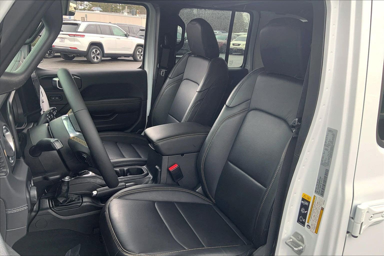 Certified 2025 Jeep Wrangler Sahara image 8