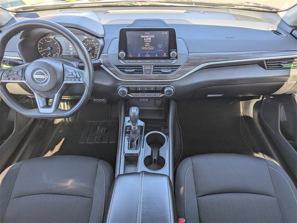 Used 2024 Nissan Altima 2.5 SV image 6