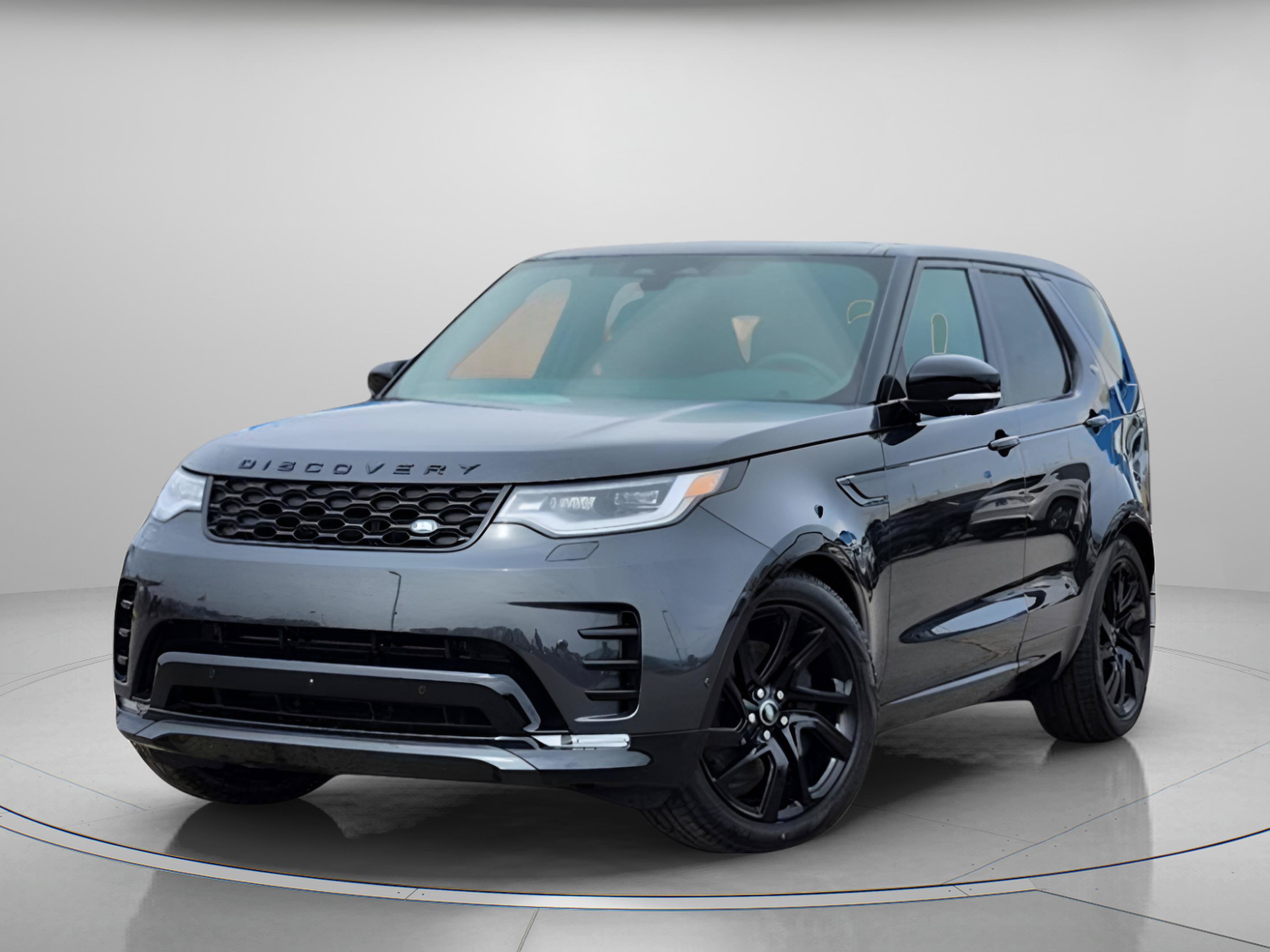 New 2025 Land Rover Discovery Dynamic SE