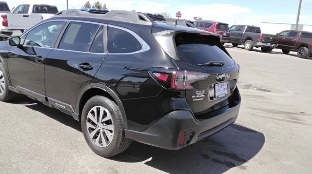 Used 2022 Subaru Outback Premium image 8