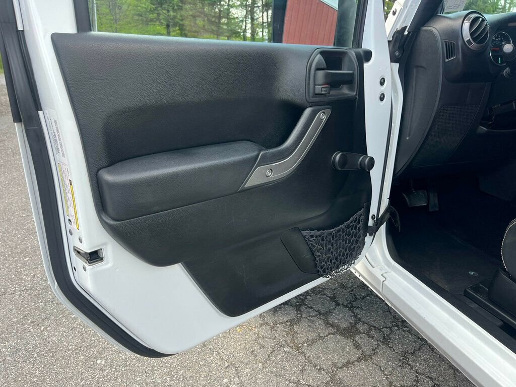 Used 2012 Jeep Wrangler Sport AWD/4WD image 25