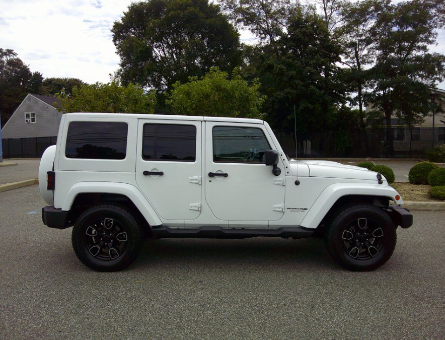Used 2018 Jeep Wrangler Unlimited Sahara AWD/4WD image 52