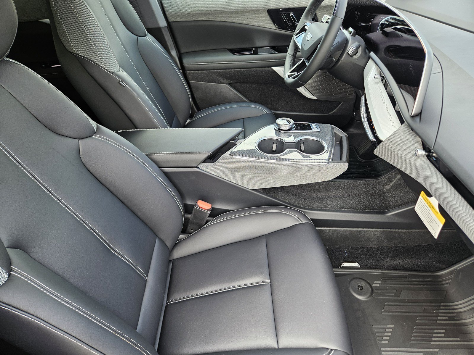 New 2026 Cadillac Optiq Luxury 1 RWD image 10