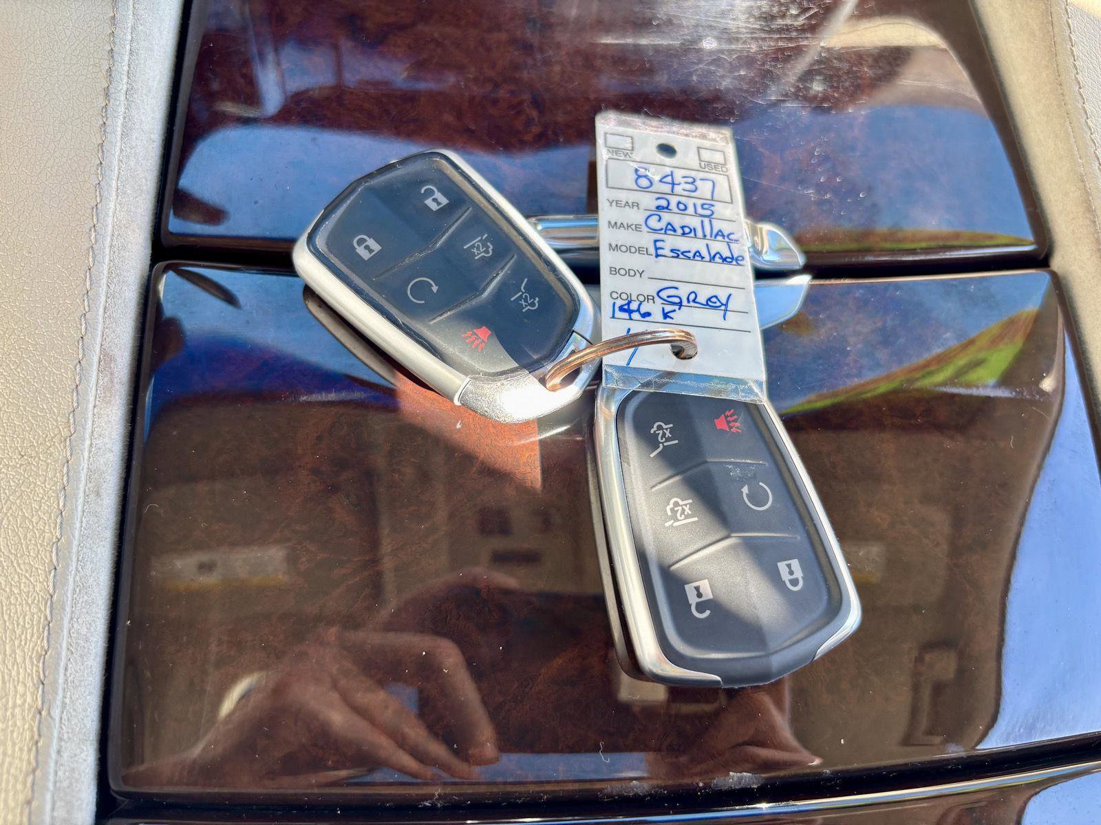 Used 2015 Cadillac Escalade ESV Premium image 39