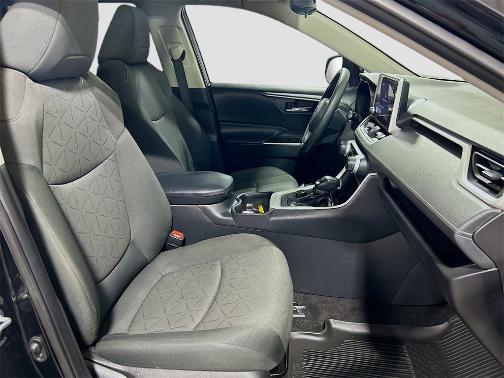 Used 2024 Toyota RAV4 XLE image 25
