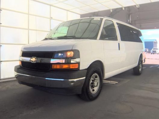 Used 2017 Chevrolet Express 3500 LT w/ LT Preferred Equipment Group RWD image 4