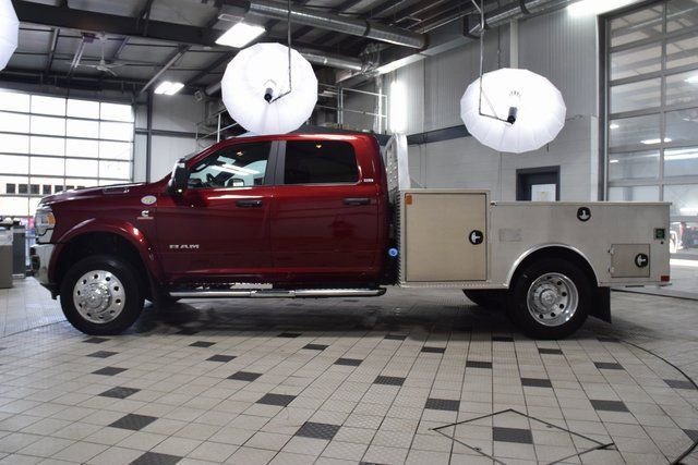 Used 2024 RAM 4500 SLT w/ Quick Order Package 2YG SLT image 3