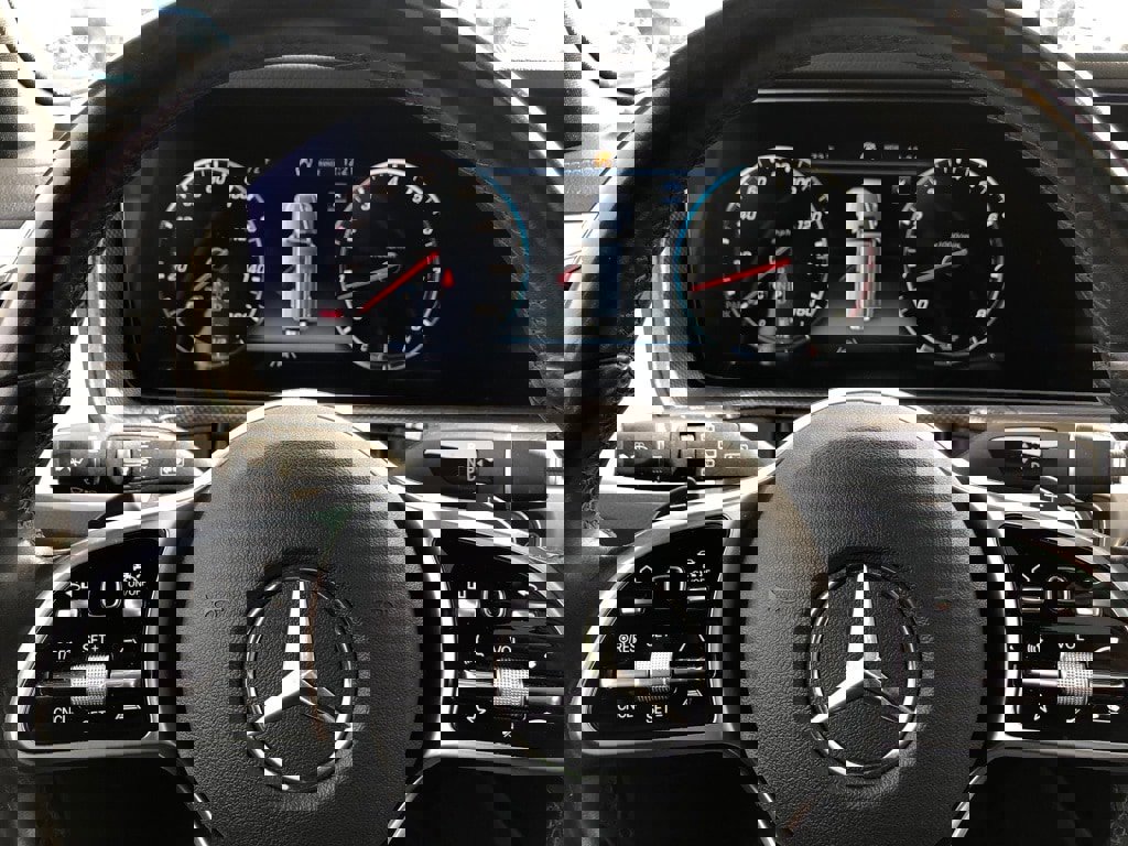 Used 2021 Mercedes-Benz G 550 image 21