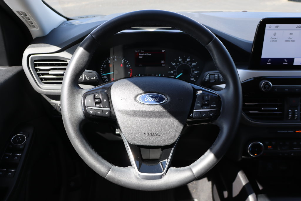 Used 2022 Ford Escape SEL w/ Class II Trailer Tow Package AWD/4WD image 23