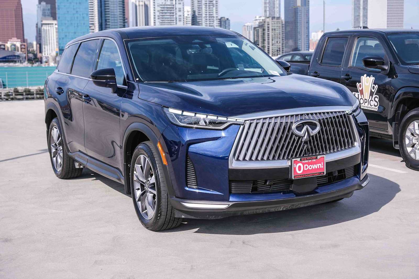 Used 2026 INFINITI QX60 Pure w/ Cargo Package FWD image 3