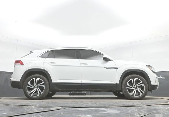 Used 2020 Volkswagen Atlas Cross Sport SEL Premium AWD/4WD image 34