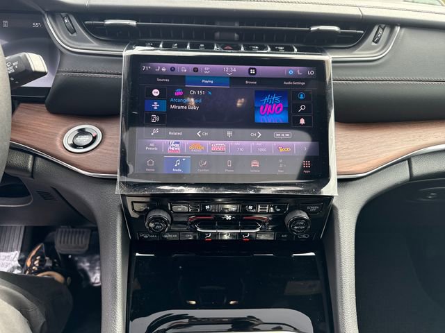 New 2025 Jeep Grand Cherokee Summit w/ Obsidian Package AWD/4WD image 22