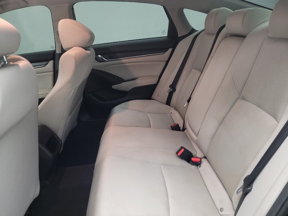 Used 2018 Honda Accord LX image 18