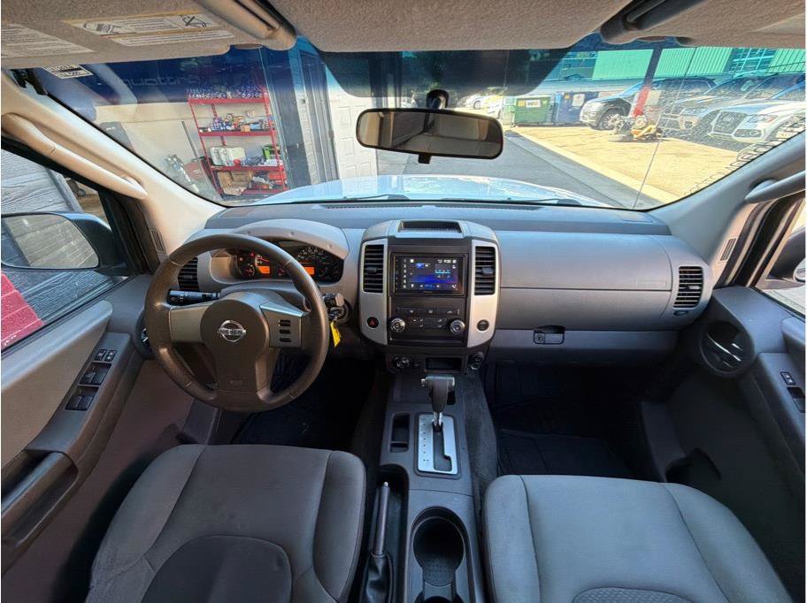 Used 2011 Nissan Xterra S AWD/4WD image 13