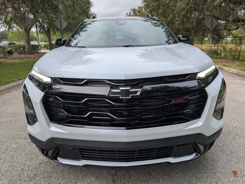 New 2027 Chevrolet Equinox RS FWD image 2